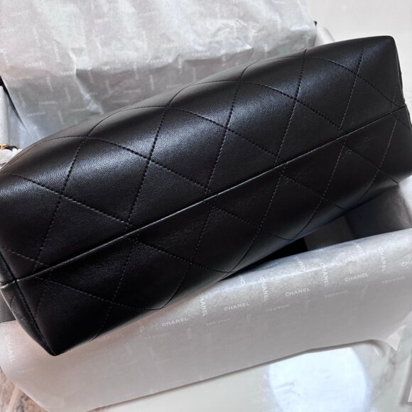 Chanel bag - Picture 6 of 14